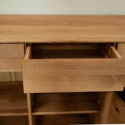 NordicStory Bremen 2 Sideboard aus massiver Eiche, 135 x 42 x 90 cm.