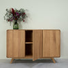 NordicStory Geneva 2 Anrichte aus massiver Eiche, 134 x 45 x 86 cm.