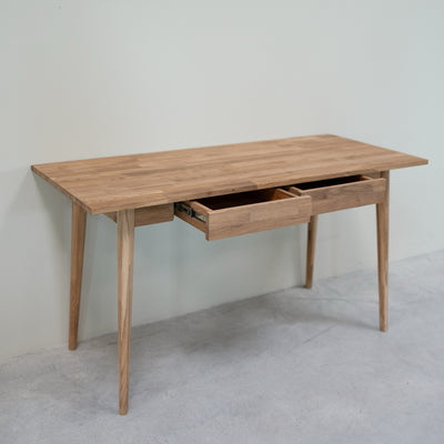 NordicStory Escandi 1 Schreibtisch aus massiver Eiche 140 x 60 x 75 cm.