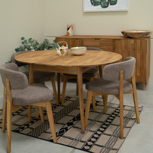Runder ausziehbarer Esstisch aus massiver Eiche Escandi 6, 93-123 x 93 x 75 cm | NordicStory