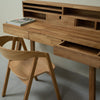NordicStory Einstein 2 Schreibtisch aus massiver Eiche mit schwebendem Regal 140 x 55 x 106 cm.