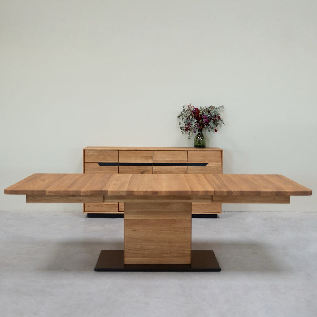 NordicStory Ausziehbarer Esstisch aus massiver Eiche Bremen, 160-250 x 90 x 75 cm.