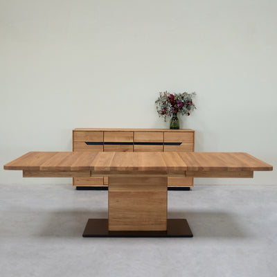 NordicStory Ausziehbarer Esstisch aus massiver Eiche Bremen, 160-250 x 90 x 75 cm.
