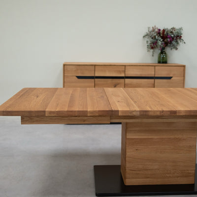 NordicStory Ausziehbarer Esstisch aus massiver Eiche Bremen, 160-250 x 90 x 75 cm.