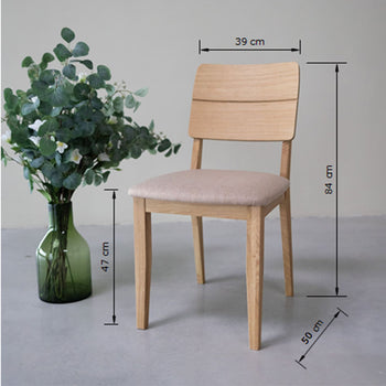 NordicStory Packung mit gepolsterten Esszimmerstühlen aus massiver Eiche aus der Mauritz-Kollektion Möbel in nordischer grauer Farbe mit modernem Design Eiche.