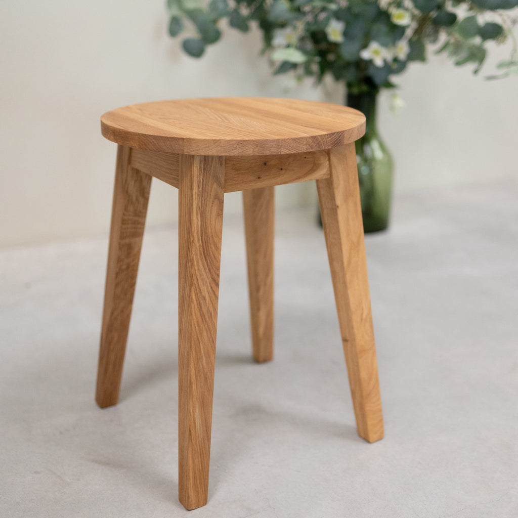NordicStory 2er oder 4er Pack Massivholz-Esszimmerhocker Diana