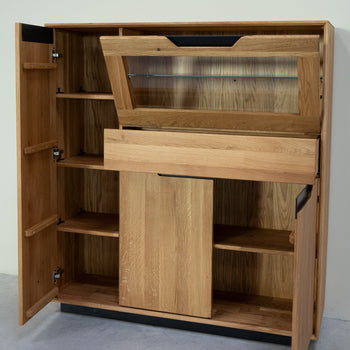 NordicStory Massivholzvitrine Eiche Bremen 3, 124 x 38 x 134 cm.