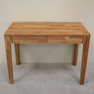 Schreibtisch Axel I aus massiver Eiche 105 x 55 x 76 cm | NordicStory