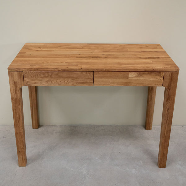 Schreibtisch Axel I aus massiver Eiche 105 x 55 x 76 cm | NordicStory