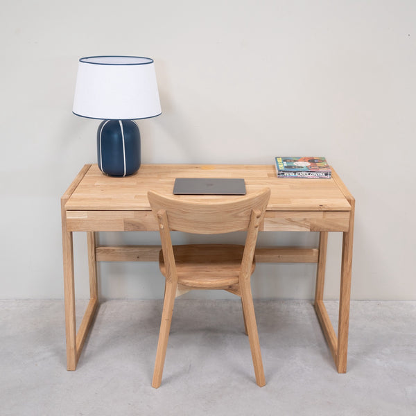 Schreibtisch aus massiver Eiche Eric