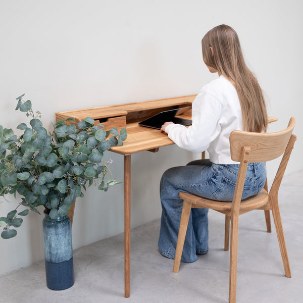 Ana massiver Eichenschreibtisch, 120 x 65 x 84,5 cm, NordicStory