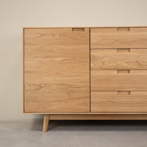 Kommode aus massiver Eiche Escandi Atelier | NordicStory