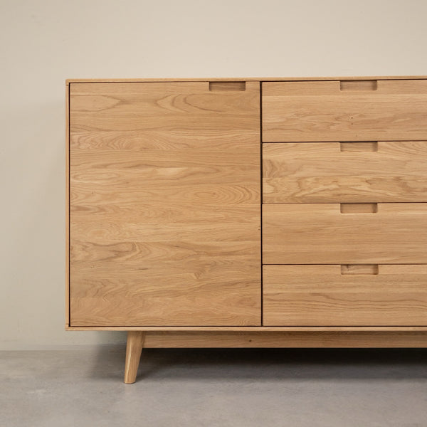 Kommode aus massiver Eiche Escandi Atelier | NordicStory