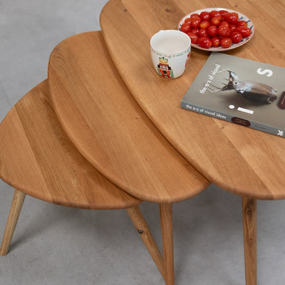 NordicStory 3er-Set apiabile Couchtische aus massiver Eiche Genf