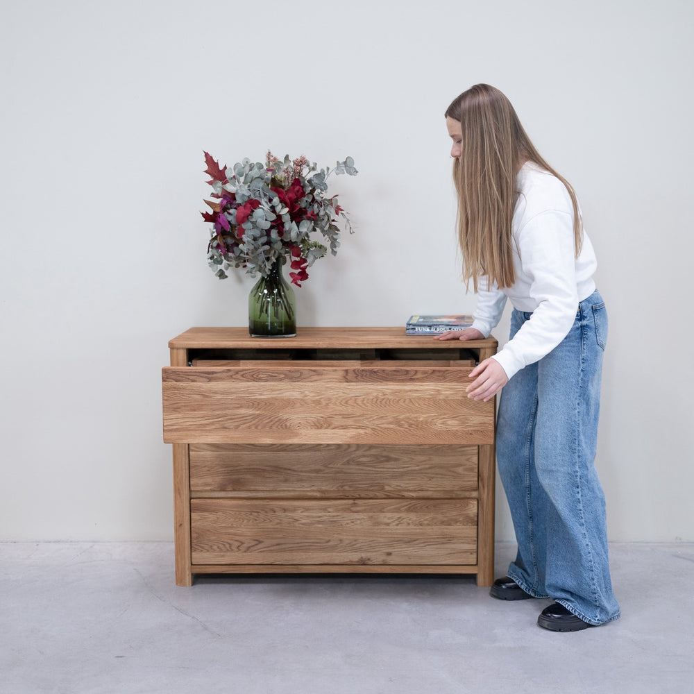 Elsa Kommode Eiche massiv Schubladen