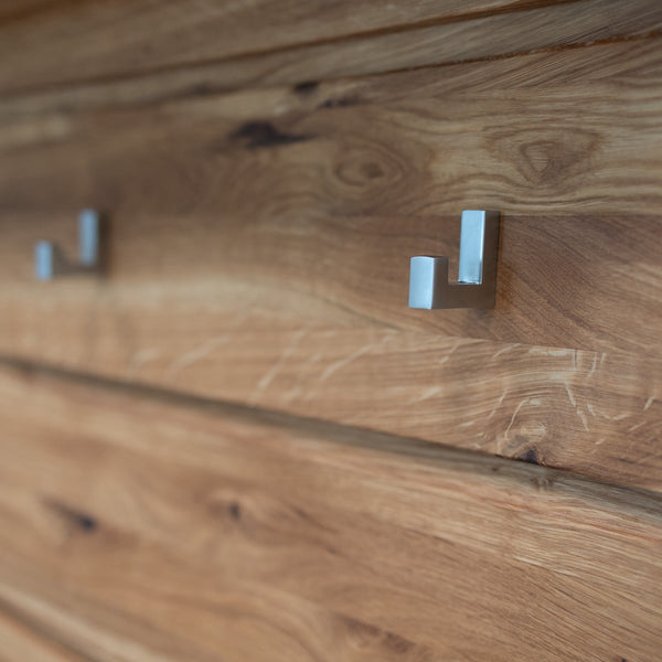 Wandgarderobe aus massiver Eiche Pola