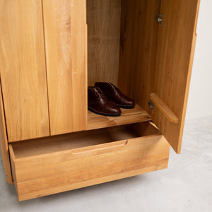 Armario de 2 puertas de madera maciza roble Geneva | NordicStory