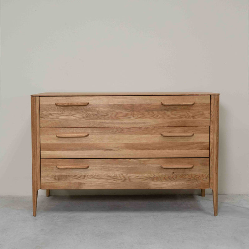 Eiche massiv Kommode Atlanta, 120 x 46,8 x 78,6 cm | NordicStory