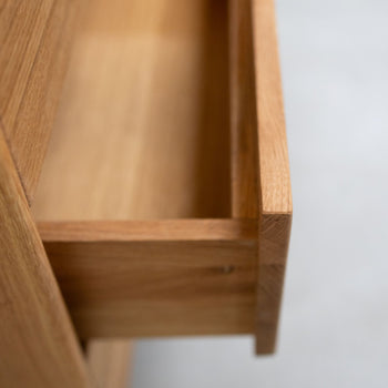 Kommode aus massiver Eiche Genf Kommode mit 4 Schubladen Roble.Store NordicStory