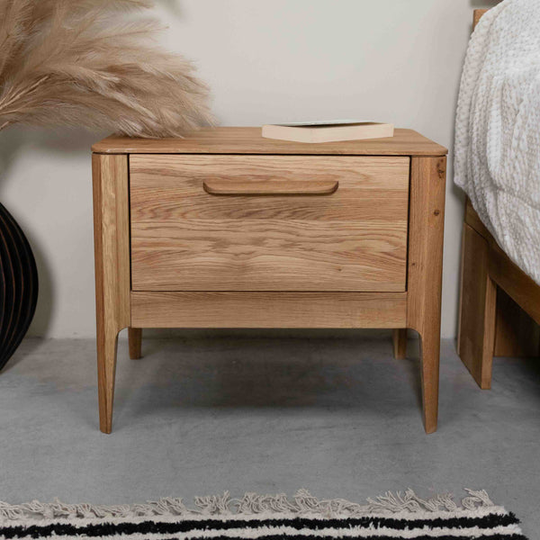 Atlanta Nachttisch Eiche massiv, 56,2 x 38,2 x 47 cm | NordicStory