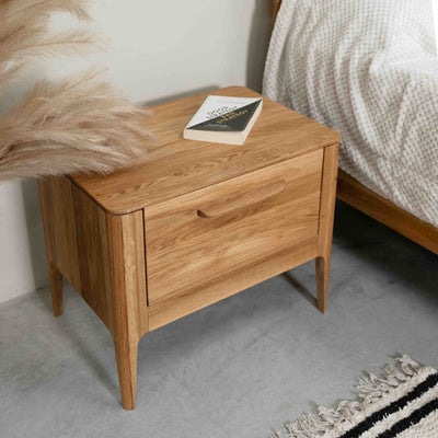Atlanta Nachttisch Eiche massiv, 56,2 x 38,2 x 47 cm | NordicStory