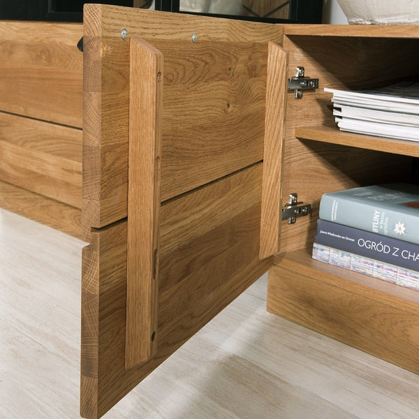 LoftStory TV-Schrank aus Eichenholz