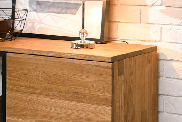 NordicStory Moritz 2 Kommode aus massiver Eiche, 150 x 40 x 101,9 cm.