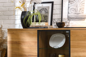 NordicStory Moritz 2 Kommode aus massiver Eiche, 150 x 40 x 101,9 cm.