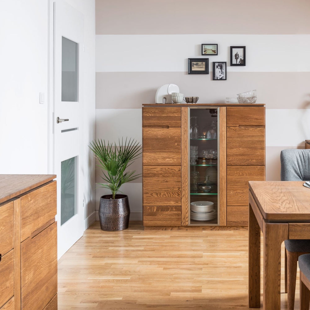 NordicStory Massive Eichenvitrine 