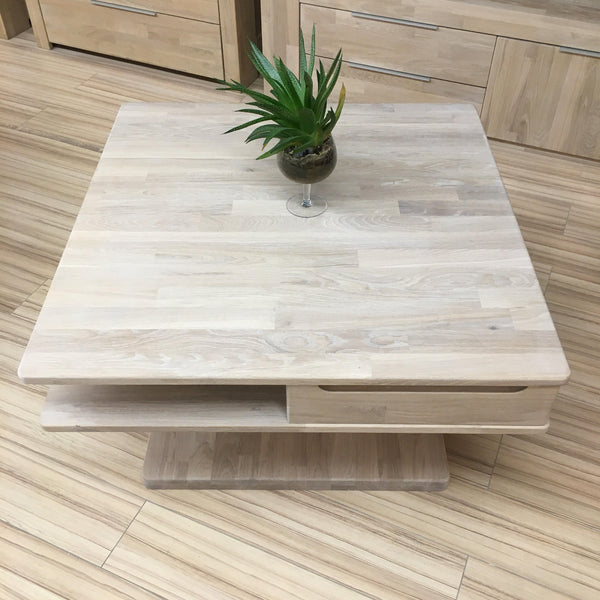 Massiver Eichen-Couchtisch Kvadro, 85 x 85 x 50 cm | NordicStory